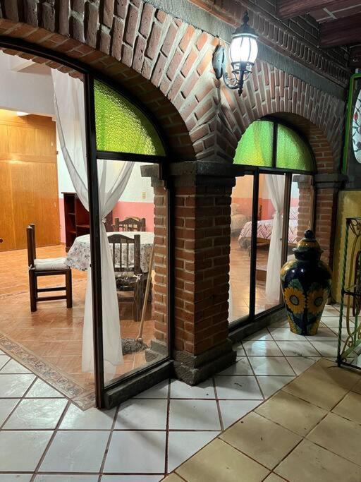 Appartement Acogedor Departamento céntrico con Estacionamiento à Tequisquiapan Extérieur photo